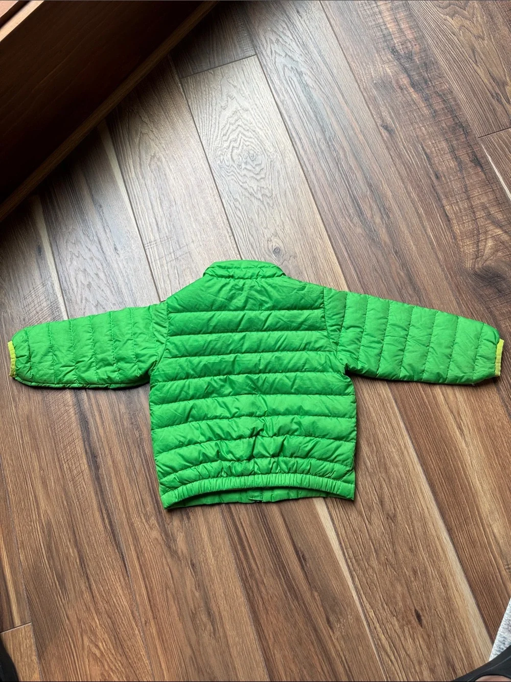 Very Good Patagonia Kids Bright Green Lightweight Puffer Jacket